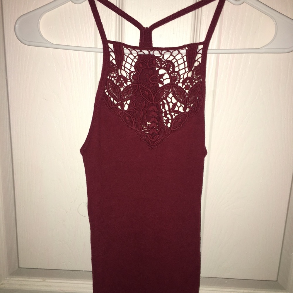 Hollister halter .